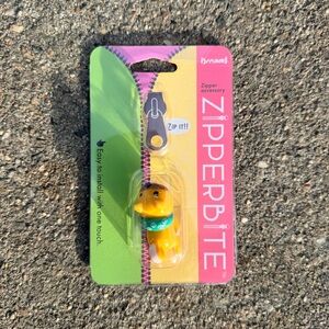 Dreams Zibberbite Shiba Inu Zipper Accessory